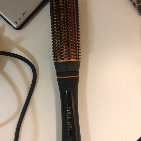 Profession brush hair straightener - Picture 2 of 2
